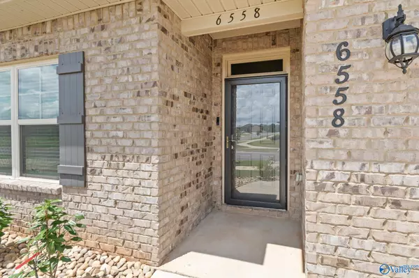 Huntsville, AL 35806,6558 Jacaranda Drive
