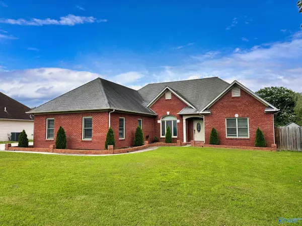 2909 Carrington Drive SW, Decatur, AL 35603