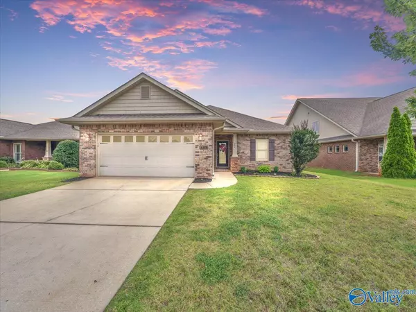 480 E Mossyleaf Drive, Huntsville, AL 35824