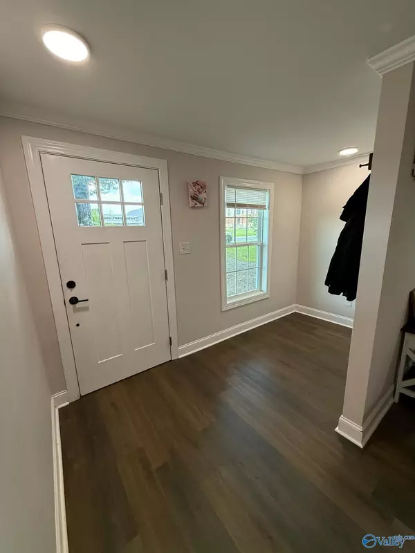 Moulton, AL 35650,326 Walnut Street