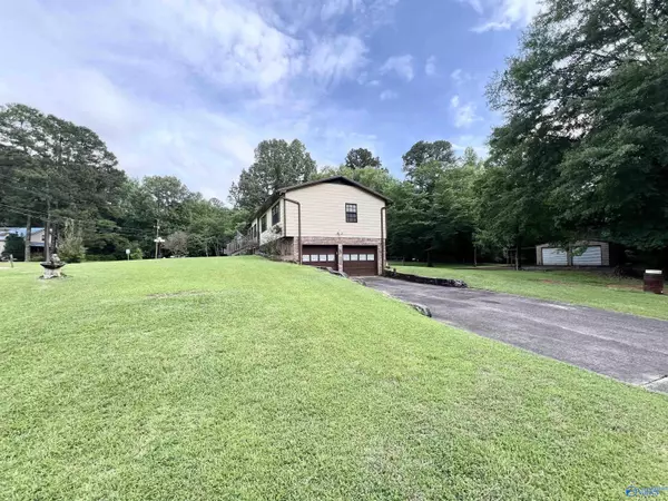 Bessemer, AL 35022,150 Fox Hollies Blvd.