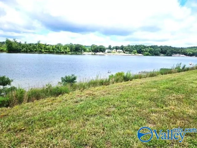 Clifton, TN 38425,1505 Hardin Bottom River Road