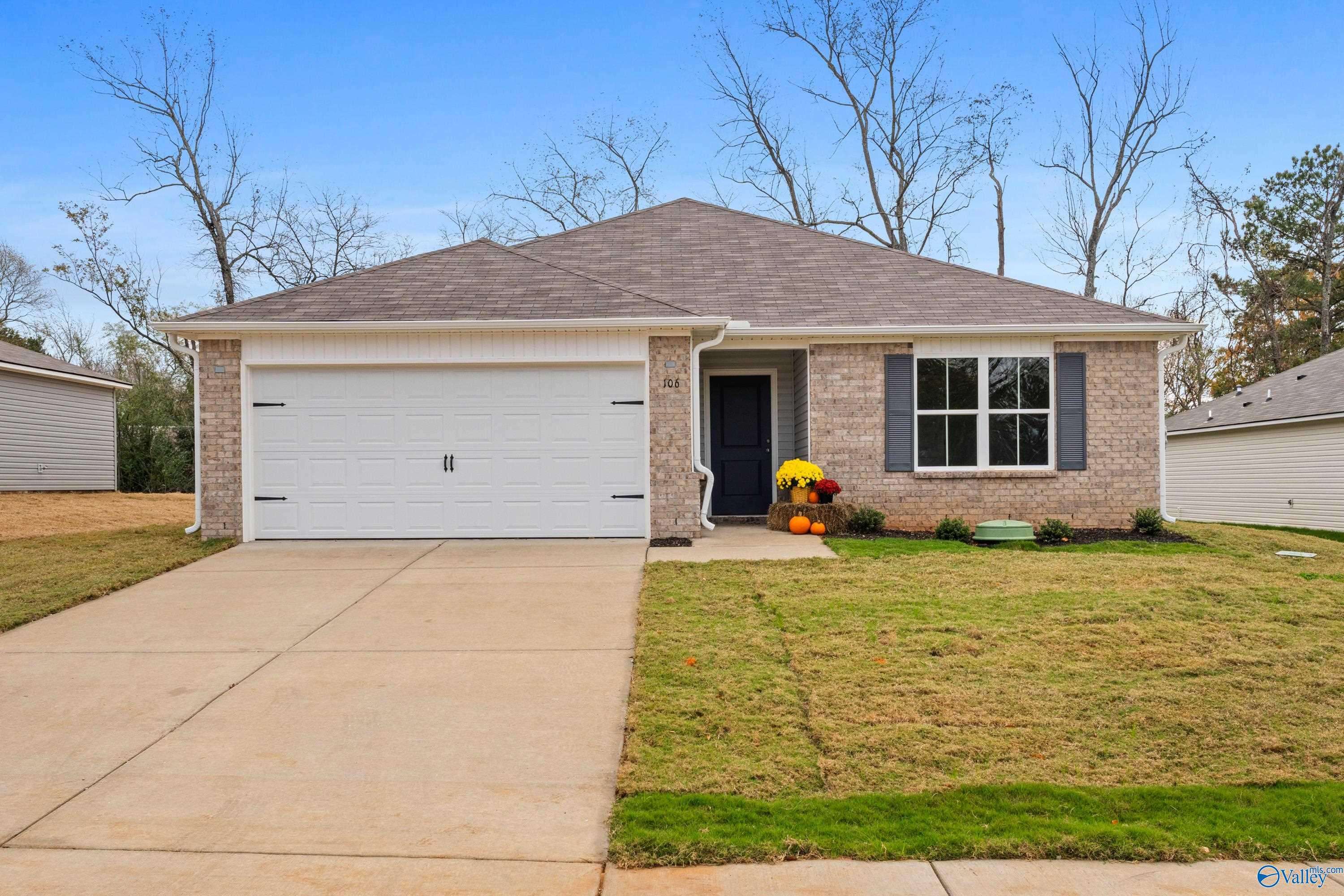 106 Olde Savannah Way, New Market, AL 35761