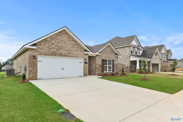 150 Rose Valley Drive, New Market, AL 35761