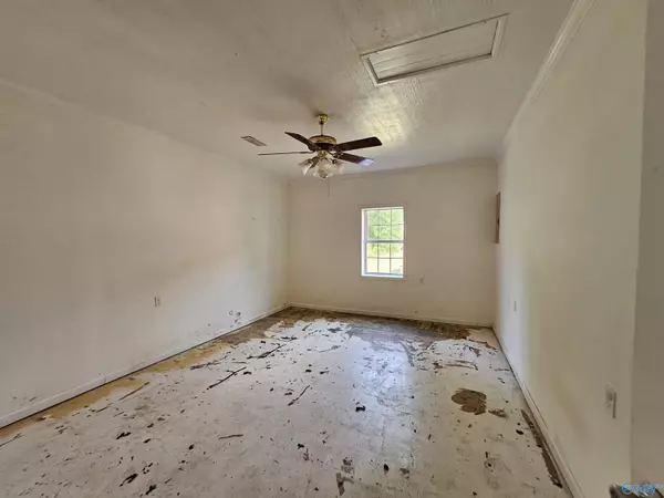 Vina, AL 35593,2915 County Highway 56