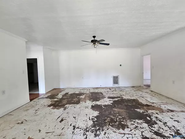 Vina, AL 35593,2915 County Highway 56