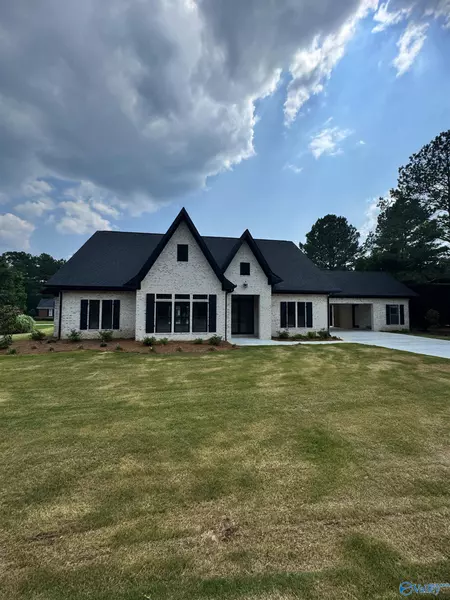 4829 Whorton Bend Road, Gadsden, AL 35901