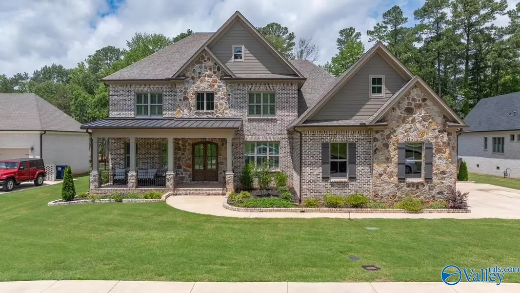 725 Indian Ridge Drive SE, Huntsville, AL 35803