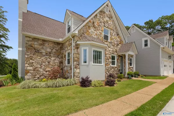 Guntersville, AL 35976,101 Val Monte Lane