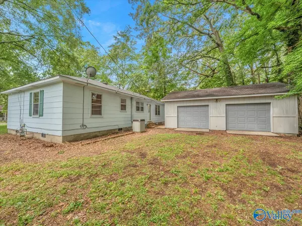 Hartselle, AL 35640,405 Woodland Street NW