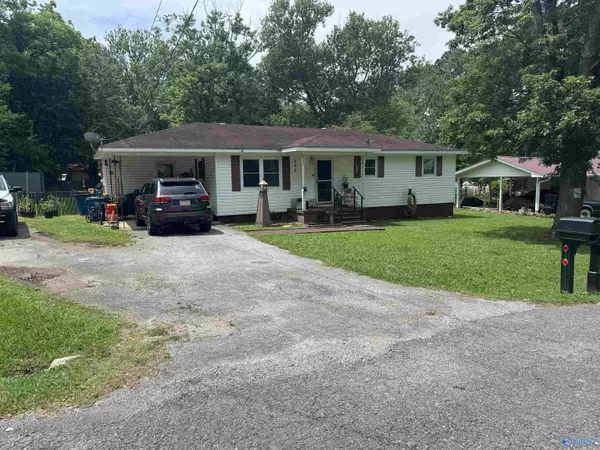 172 Charlotte Avenue, Boaz, AL 35957