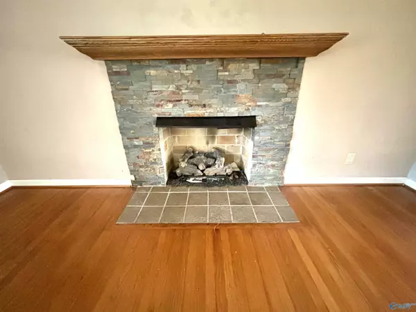 Gadsden, AL 35904,2008 Noccalula Road