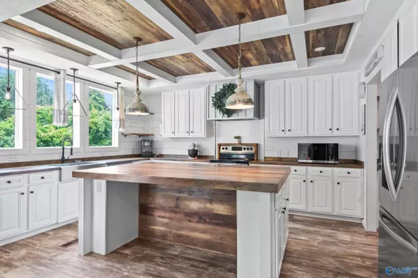 Union Grove, AL 35175,10470 Union Grove Road