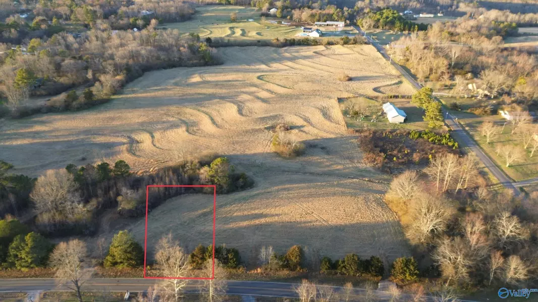 .39 Baker Mountain Road, Grant, AL 35747
