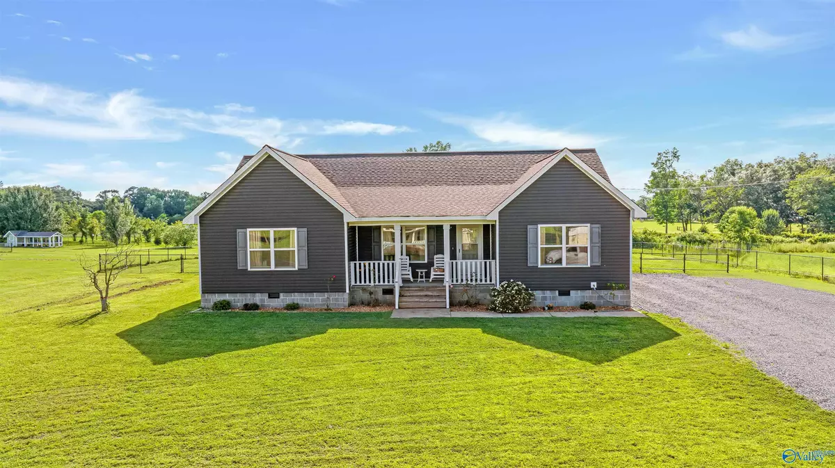 Fort Payne, AL 35968,113 County Road 1033