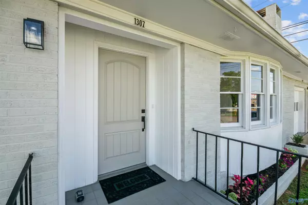 1307 Pulaski Pike, Huntsville, AL 35816