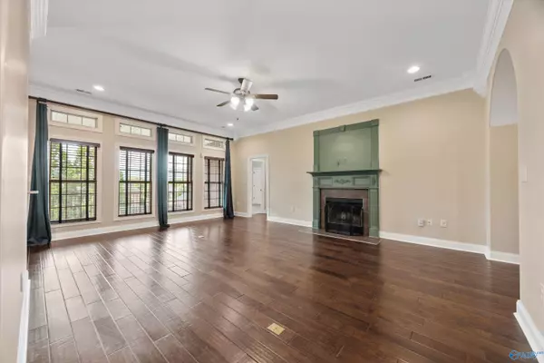 Owens Cross Roads, AL 35763,7554 Crestridge Drive