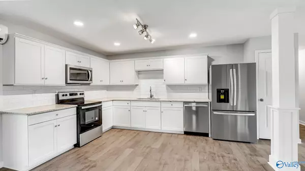 Laceys Spring, AL 35754,51 Beaver Creek Road