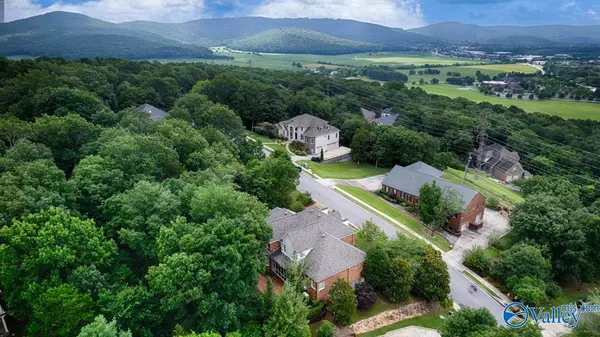 Huntsville, AL 35802,2117 Springhouse Road SE