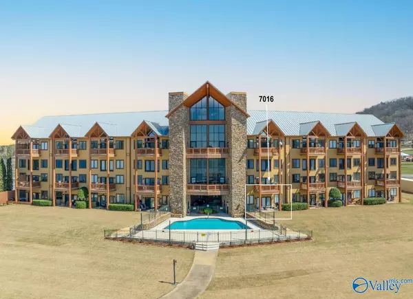 7016 Val Monte Drive #102, Guntersville, AL 35976