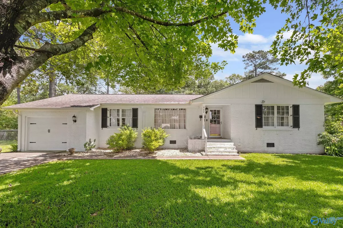 Boaz, AL 35957,609 Elder Street