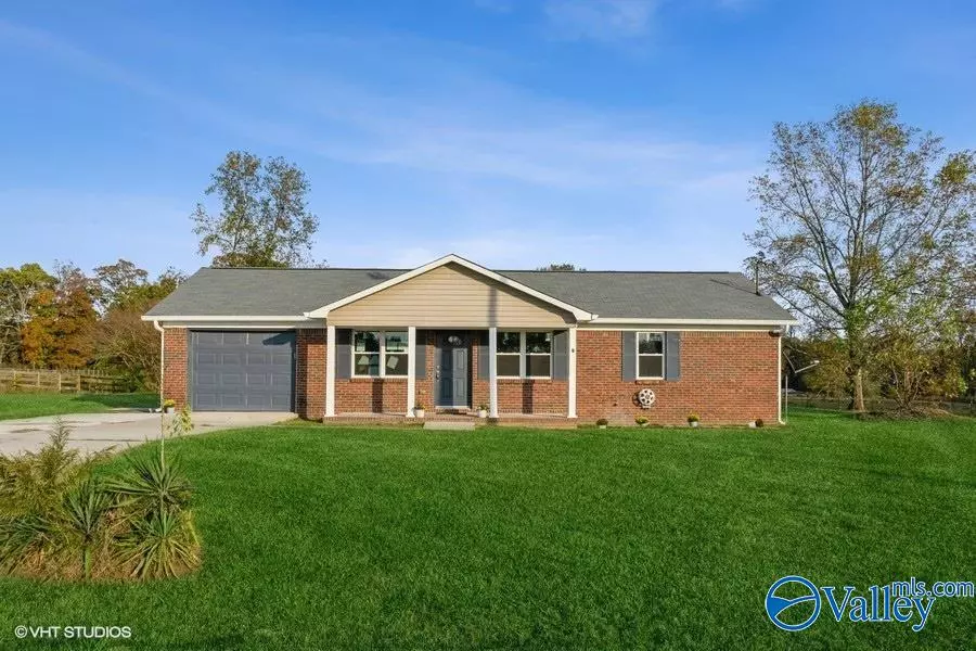 Eva, AL 35621,99 Frost Road