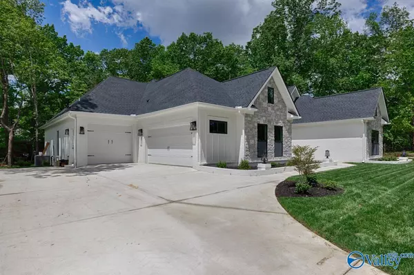 Huntsville, AL 35803,60 Trail Loop Road