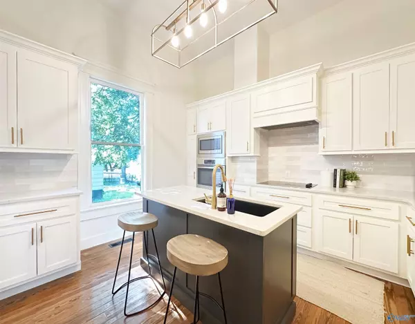 Decatur, AL 35601,446 Jackson Street