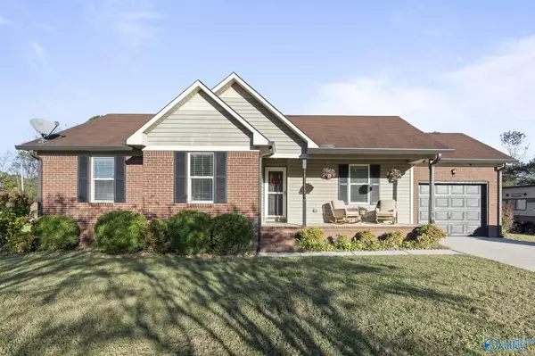 147 Quiet Lane, Hazel Green, AL 35750