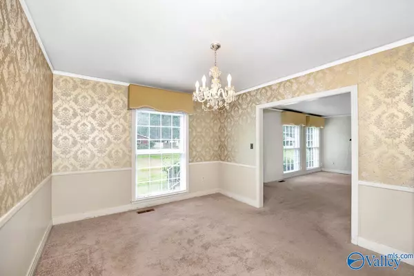 Athens, AL 35611,801 E Forrest Street