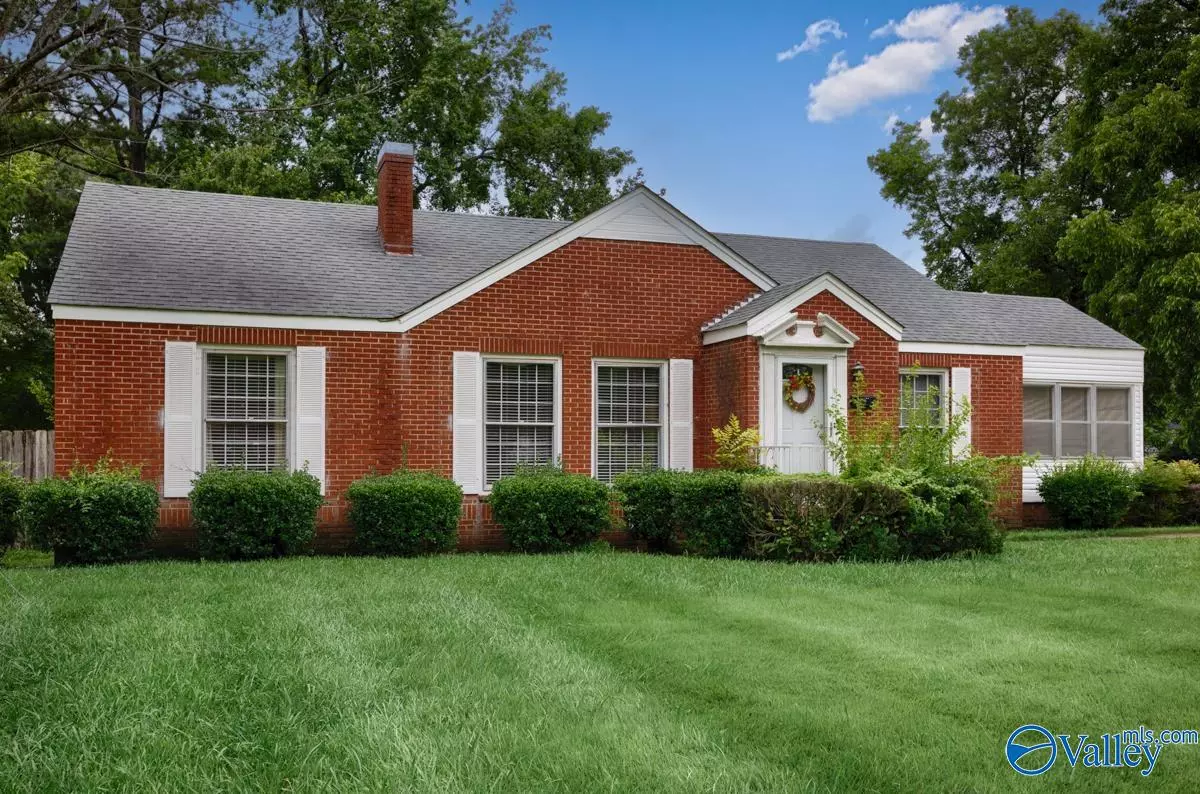 Athens, AL 35611,801 E Forrest Street