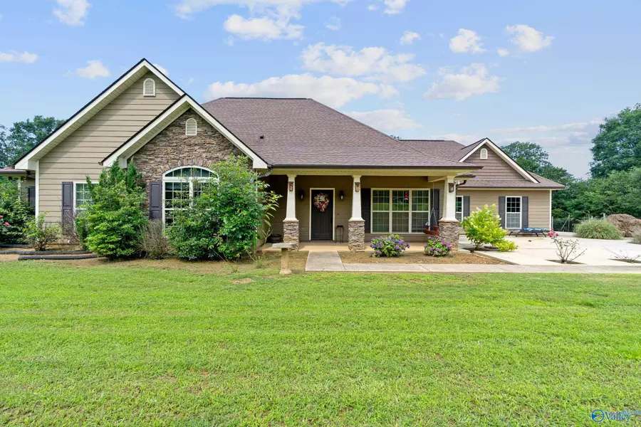 229 Mclemore Pvt Drive, A B Hill, AL 35670