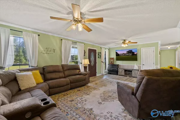 Horton, AL 35980,9660 Highway 75