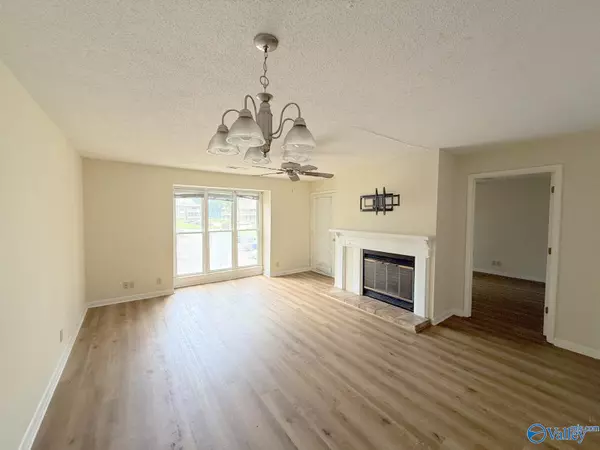 Huntsville, AL 35816,4975 Seven Pine Circle #4975