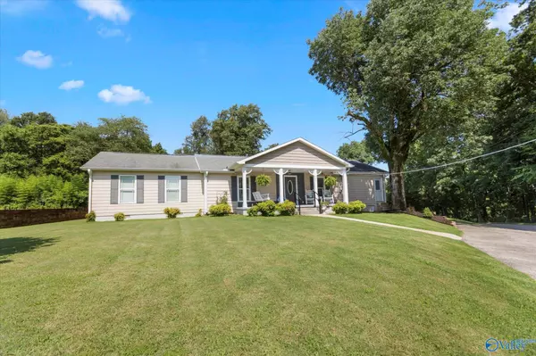 Huntsville, AL 35811,963 Rube Robinson Road