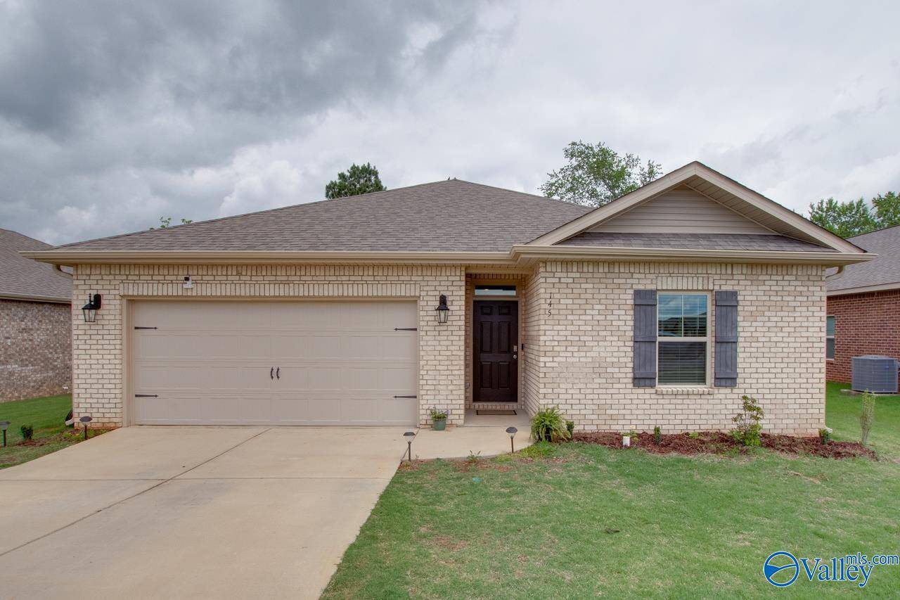 145 Branton Court, New Market, AL 35761
