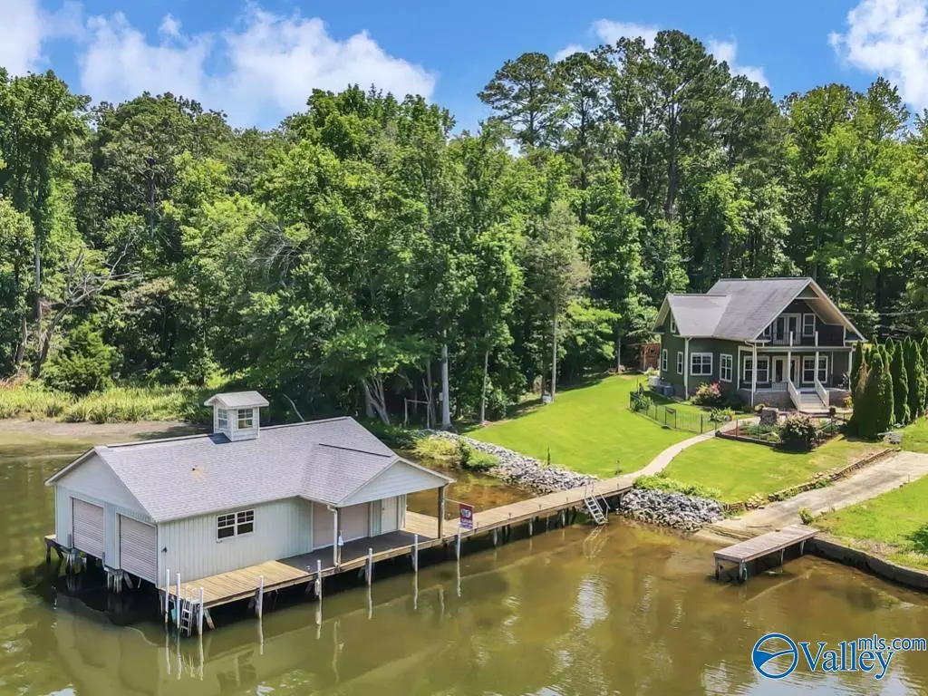 Scottsboro, AL 35769,1472 Skyline Shores Drive