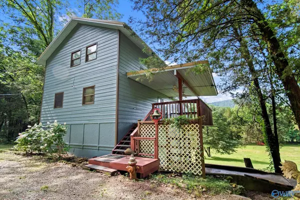 New Market, AL 35761,593 Sharps Hollow Road