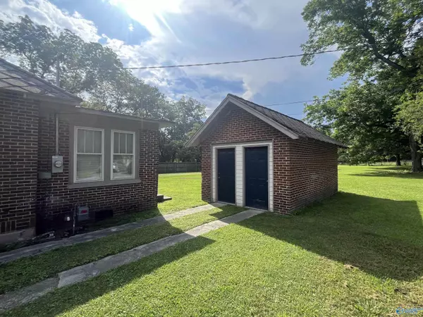 Hartselle, AL 35640,715 Main Street East