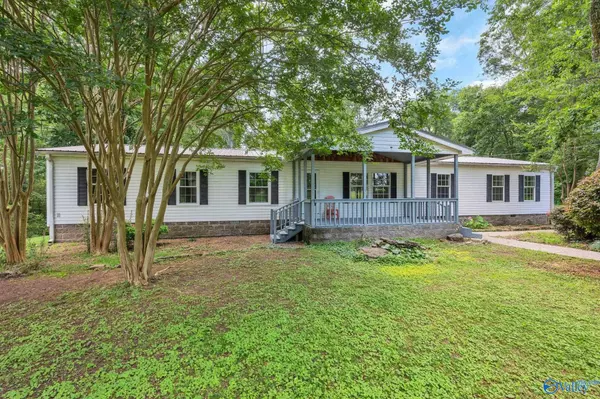 173 Brock Chapel Road, Union Grove, AL 35175