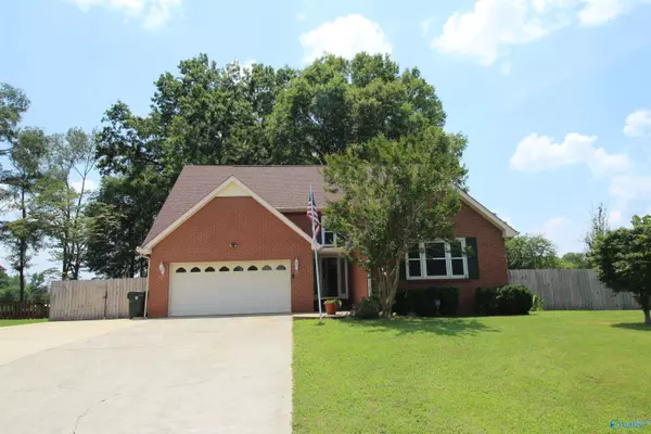153 Hazelwood Drive, Hazel Green, AL 35750