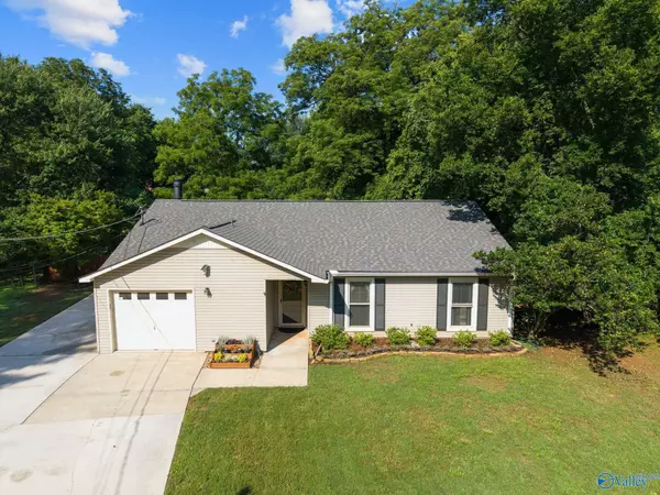 1112 Club View Drive, Huntsville, AL 35816