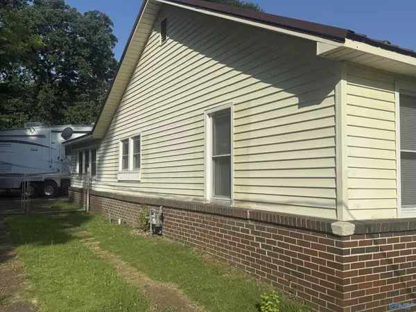 Attalla, AL 35954,512 8th Avenue SW