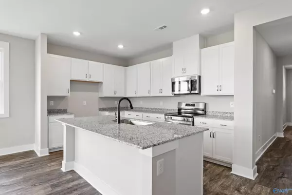 15 Aurora Circle, Fayetteville, TN 37334