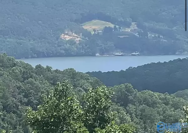 750 Upper Manchester Road, Guntersville, AL 35976