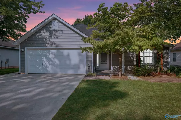 226 River Oaks Drive, Madison, AL 35758