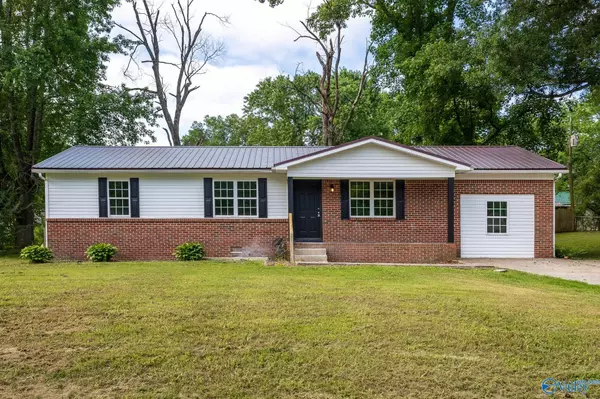 21125 Myrtlewood Drive, Athens, AL 35614