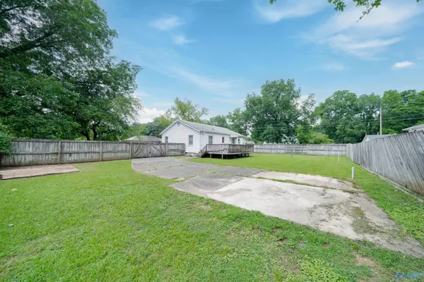 Huntsville, AL 35811,2116 Virginia Blvd NW