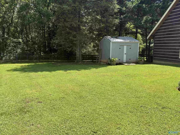 Athens, AL 35611,19554 Riverside Street