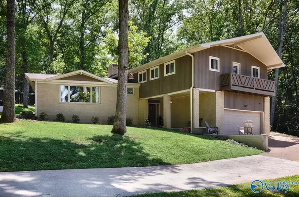 9606 Nottingham Lane SE, Huntsville, AL 35803